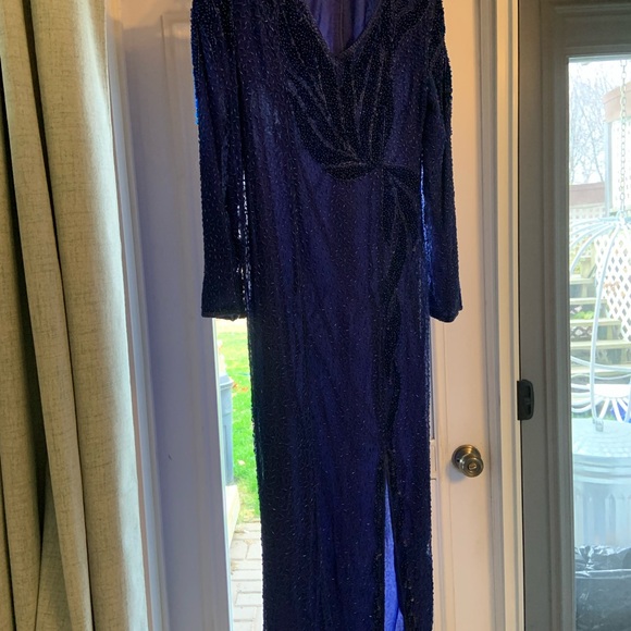 Beautiful Vintage Navy Blue sequins and beaded gown - Picture 2 of 4